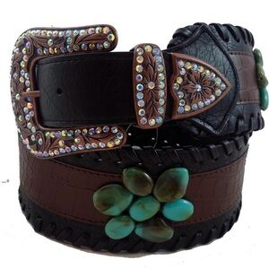 Kambie
Wide Belt with Turquoise stone flower and bling buckle